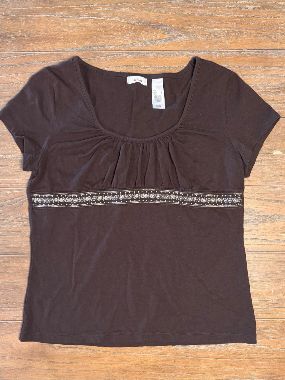 Liz &Co Brown Short-Sleeve Scoop Neck Tee with Embroidered Band #18